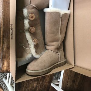UGG Bailey Button Triplet NEW